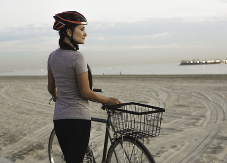 What is the difference between an ordinary helmet and a top helmet?